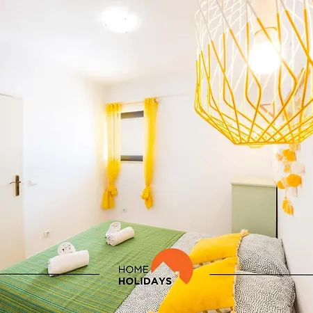 Apartment #006 Foxy D By Holidays